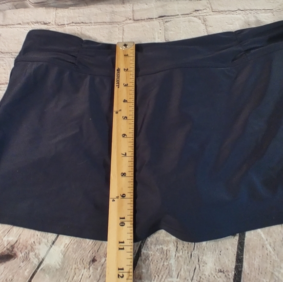 Athleta Skort Black NWT Shirred Band Swim Skort Chlorine Resistant Large - Picture 8 of 10